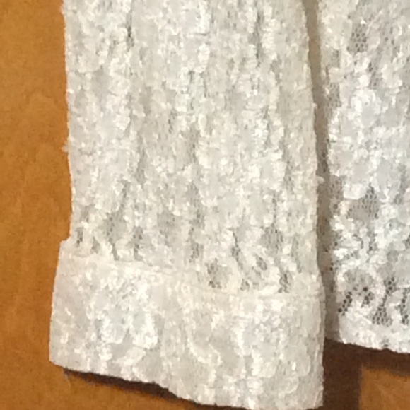 COPY - Macshore Classics Lace Top - Picture 3 of 14